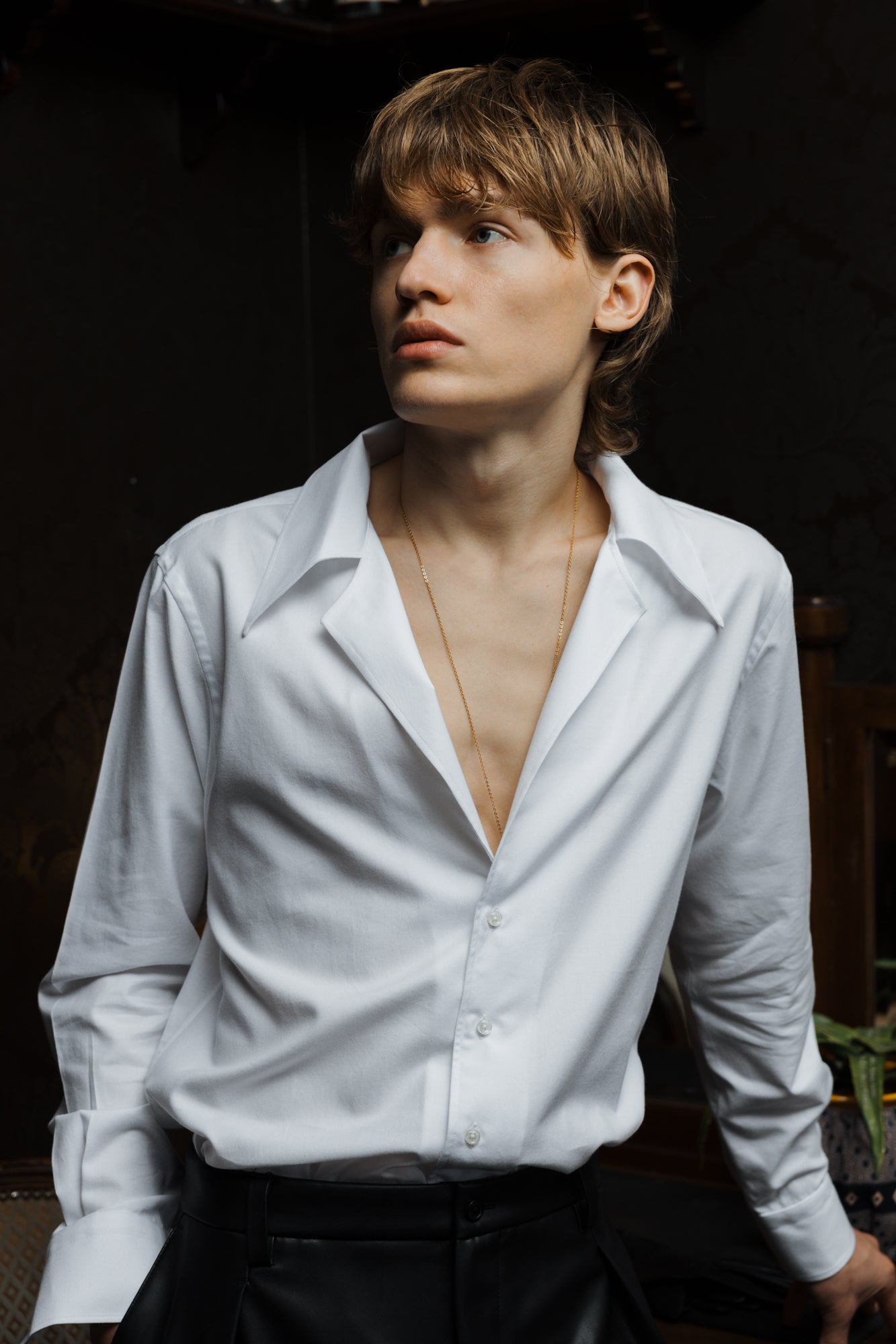 ACUTO White Flannel Shirt with Notched Collar